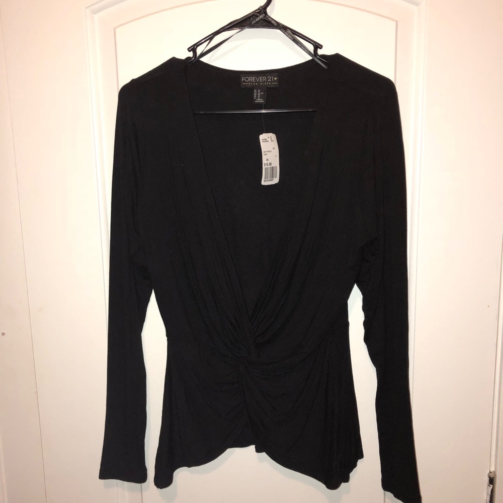 Foreve 21 v neck shirt